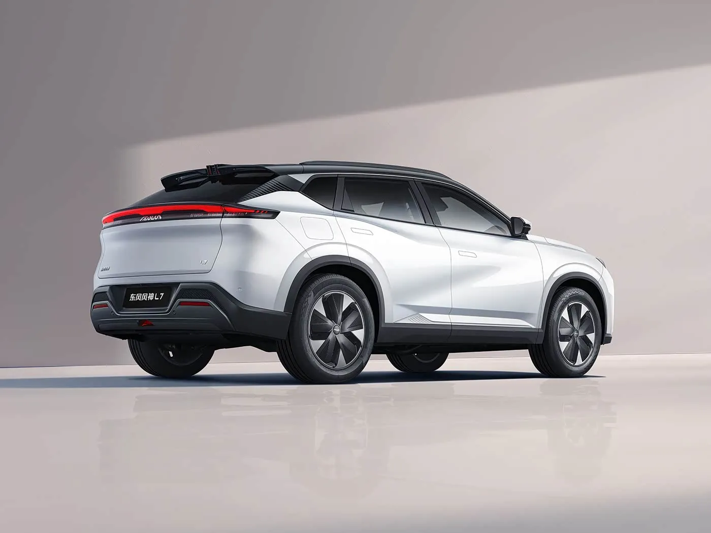 Dongfeng Aeolus L7: EV/PHEV SUV 5-Seat Premium Touches Leather Seats Long range new energy vehicle
