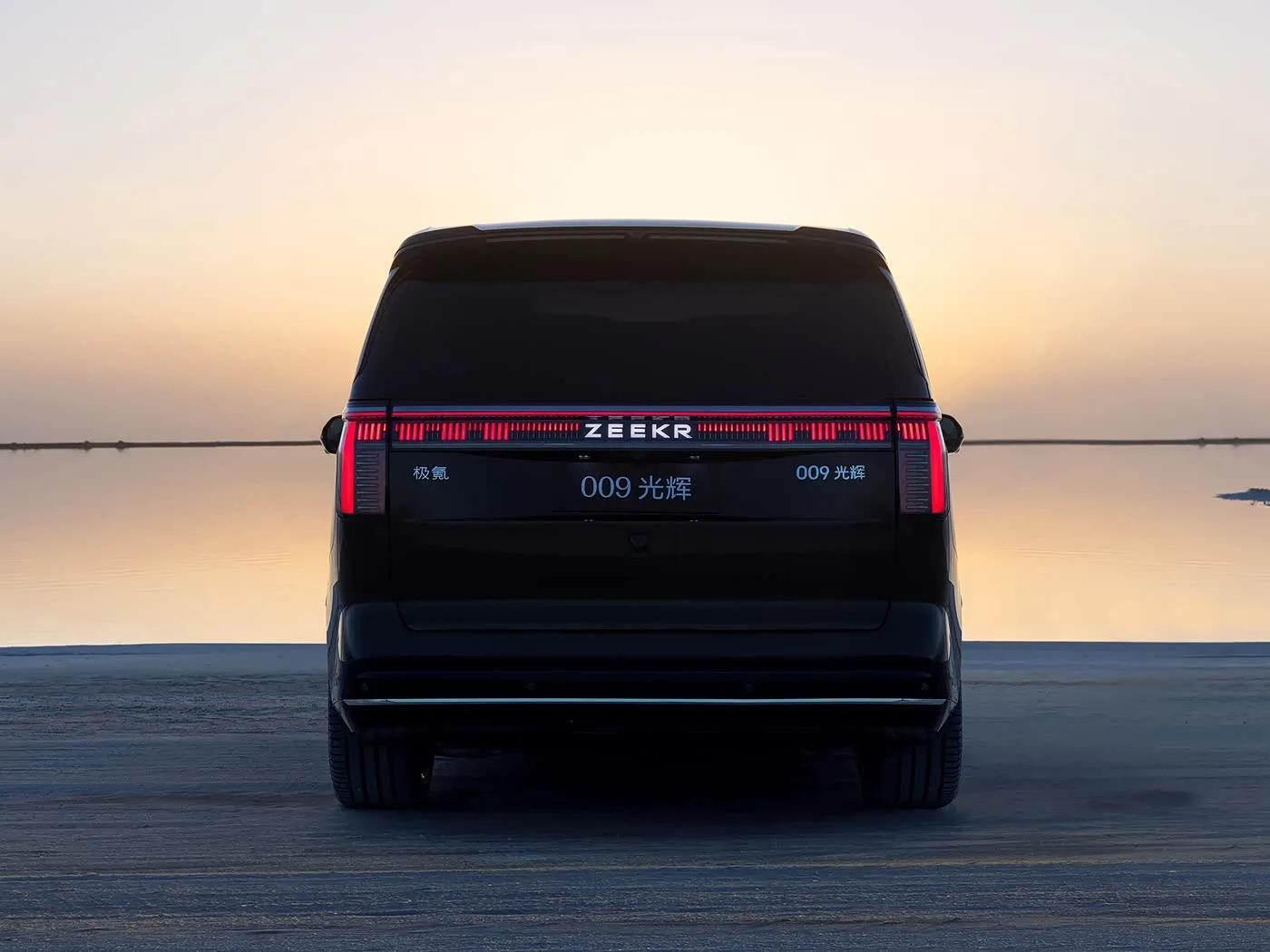 ZEEKR 009 Luxury Large MPV New Energy Pure Electric Ultra-Long Range Limousine High Profile Ultra-Luxurious EV Car Lithium