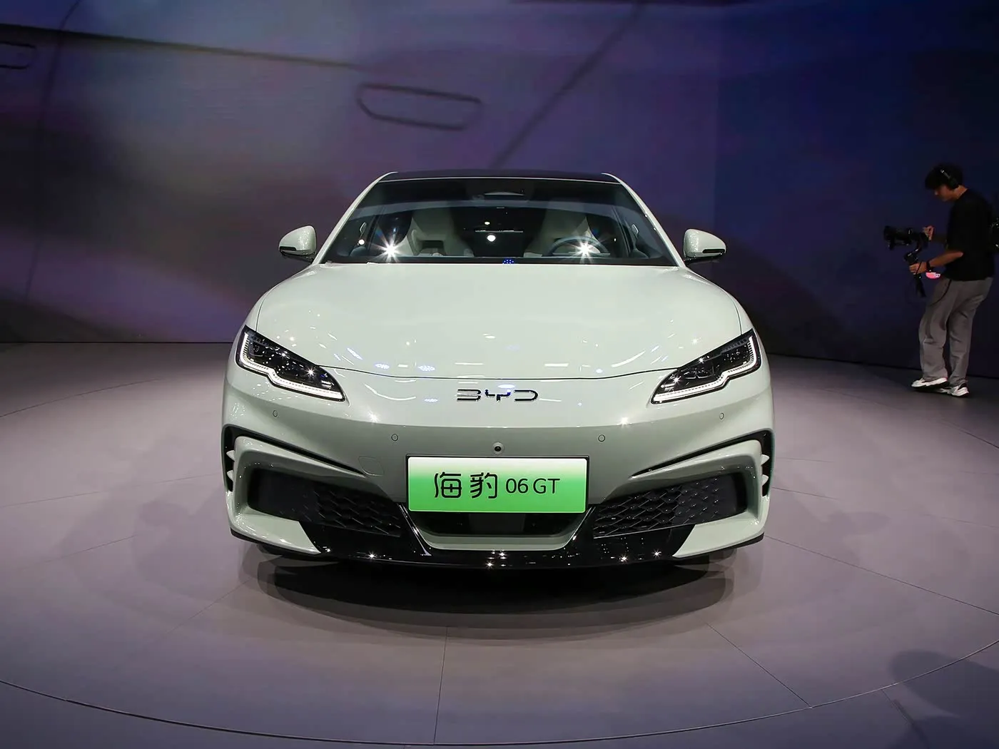 BYD Seal 06GT Heatwave Edition Electric Hatchback 550 AWD 3000W Motor Power 4x4 Mini Auto with Dynamic Left Experience