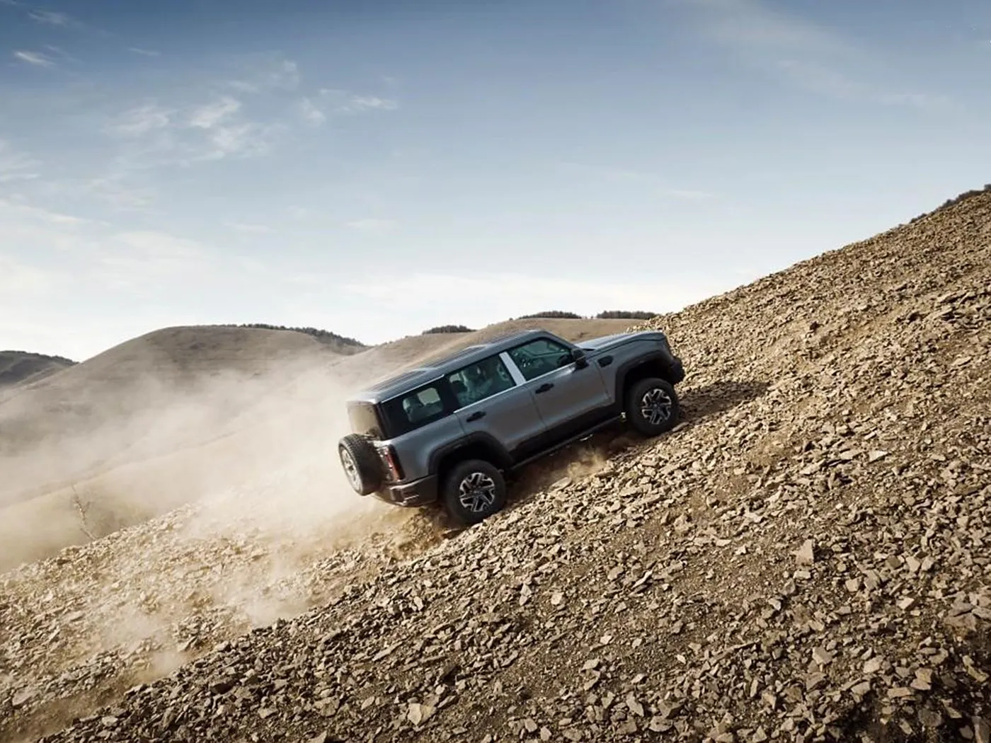 Beijing Off-Road BJ40 Compact SUV 4WD, 85L Tank & Panoramic Camera long Wheelbase