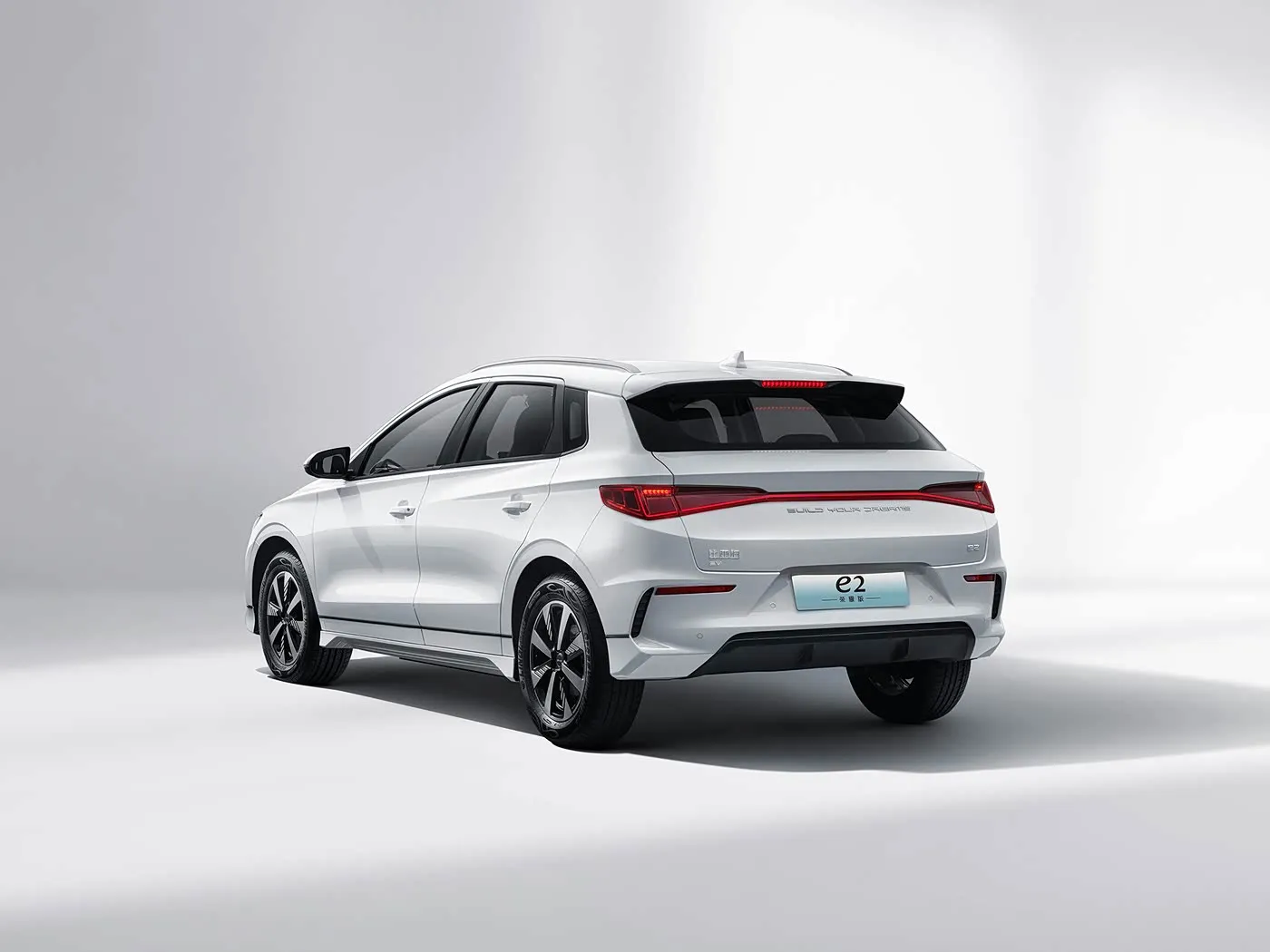 BYD E2 Luxury Electric EV Sedan SUV Hatchback Left Steering Car with Lithium Battery Motor China's New Energy Vehicle