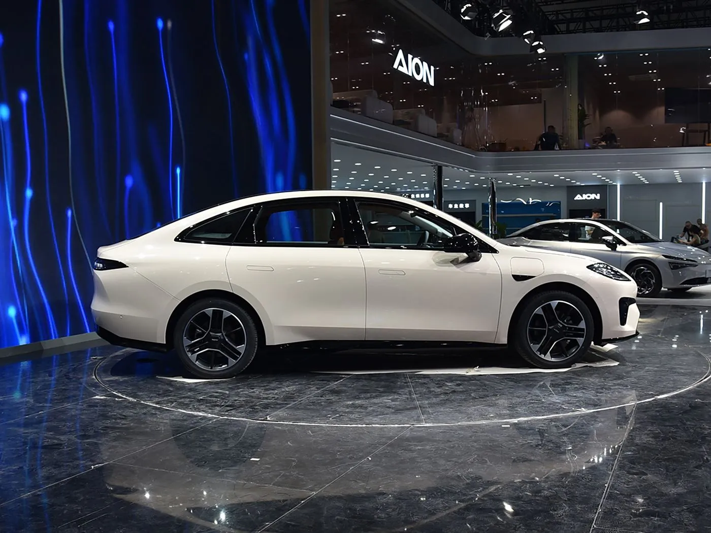 AION RT Electric SUV Left Hand Drive High-Speed EV Auto Gear Box Hybrid Mini Level Sedan New Energy Vehicle for Adults