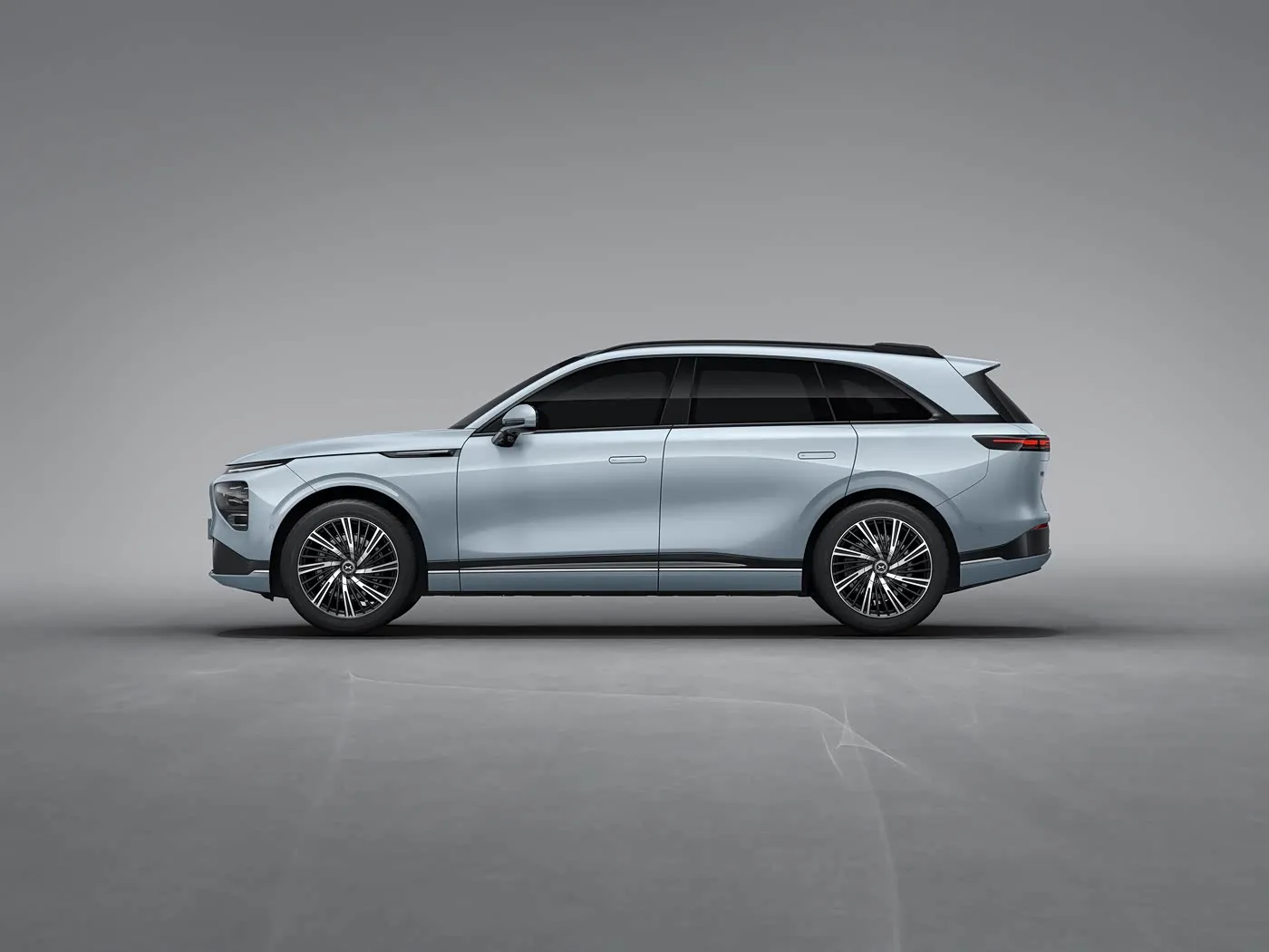 Xpeng G9 Luxury 4-Door 5-Seater SUV Electric Vehicle New Energy MPV Hatchback with 4WD Drive Mode PHEV Power and EV Motor Left