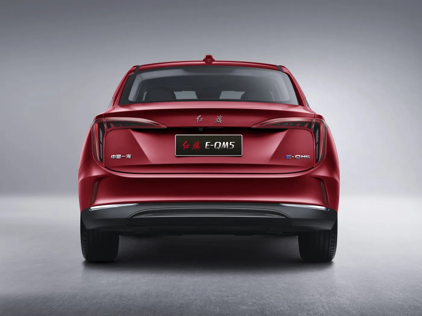 Hongqi E-QM5 Spacious EV Sedan Long Wheelbase Long Range Pure Electric new energy vehicle