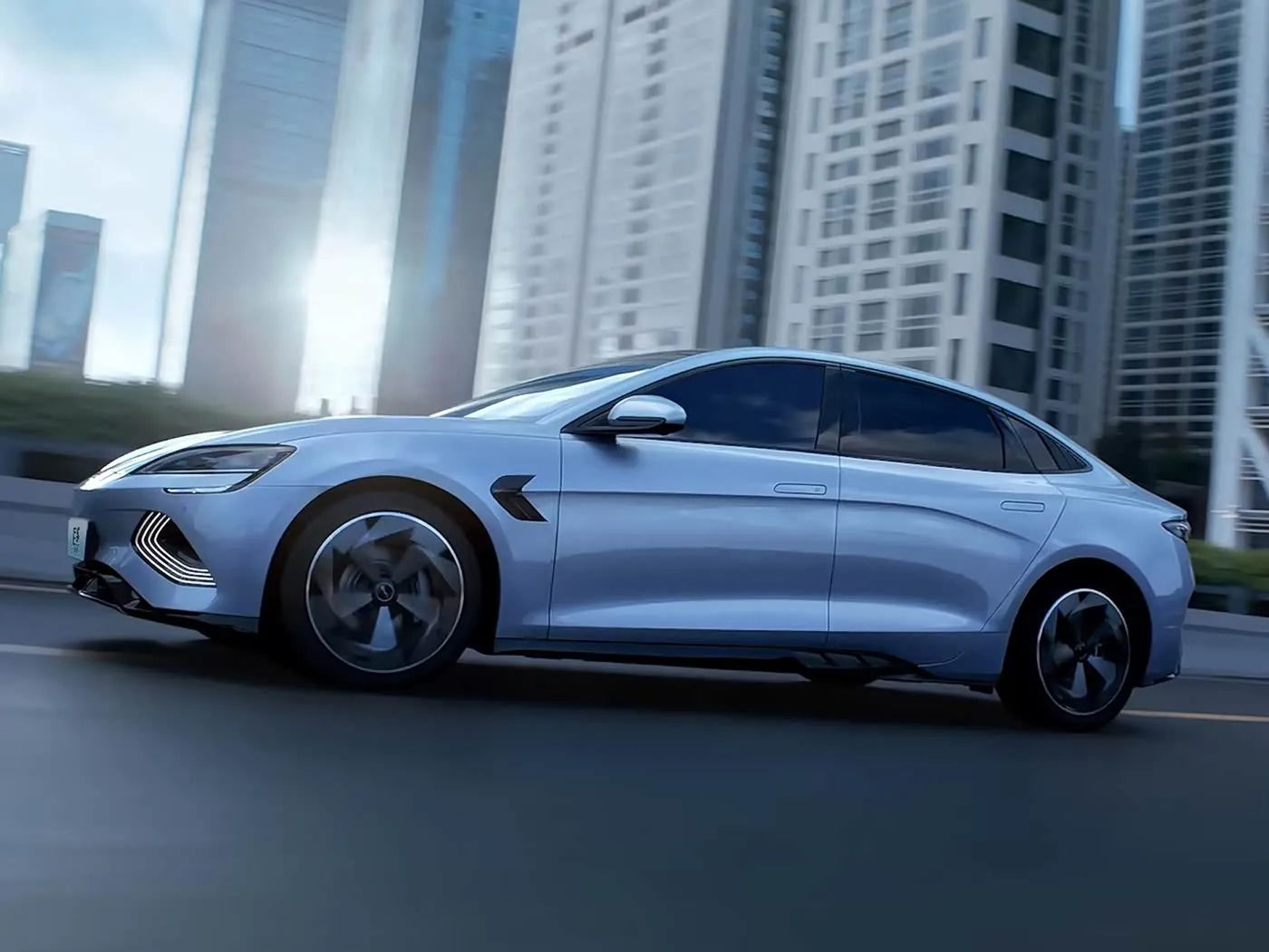 BYD Seal Smart Edition Electric Sedan 600 AWD Hybrid Advanced Driving Technology Premium Long-Range New Energy Vehicle