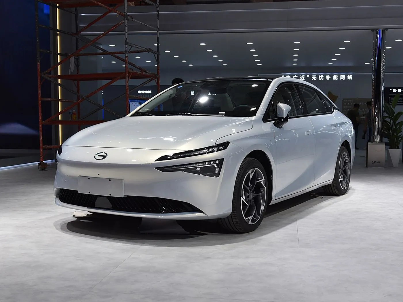AION S MAX Luxury Electric SUV Hybrid EV with High-Speed Advanced Features Eco-Friendly New Energy Vehicle