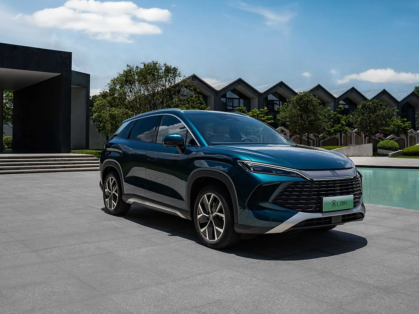 BYD Song L DM-i Compact PHEV SUV Long Range, high speed new energy vehicle DiPilot 2.0 Heated Seats 360° Panoramic Camera