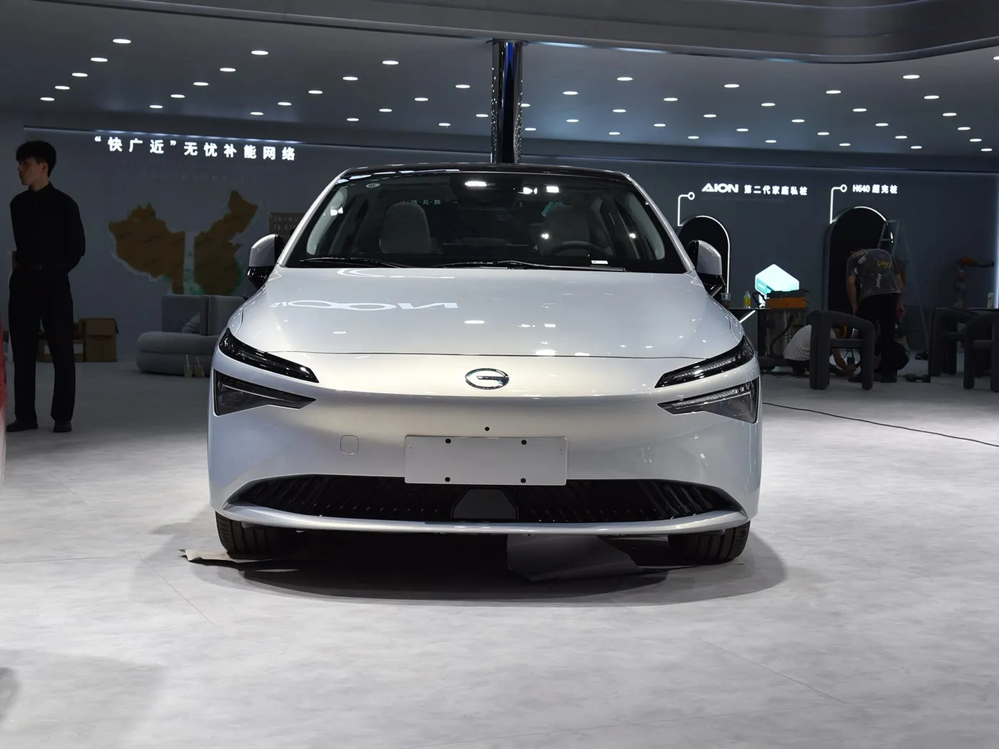 AION S MAX Luxury Electric SUV Hybrid EV with High-Speed Advanced Features Eco-Friendly New Energy Vehicle