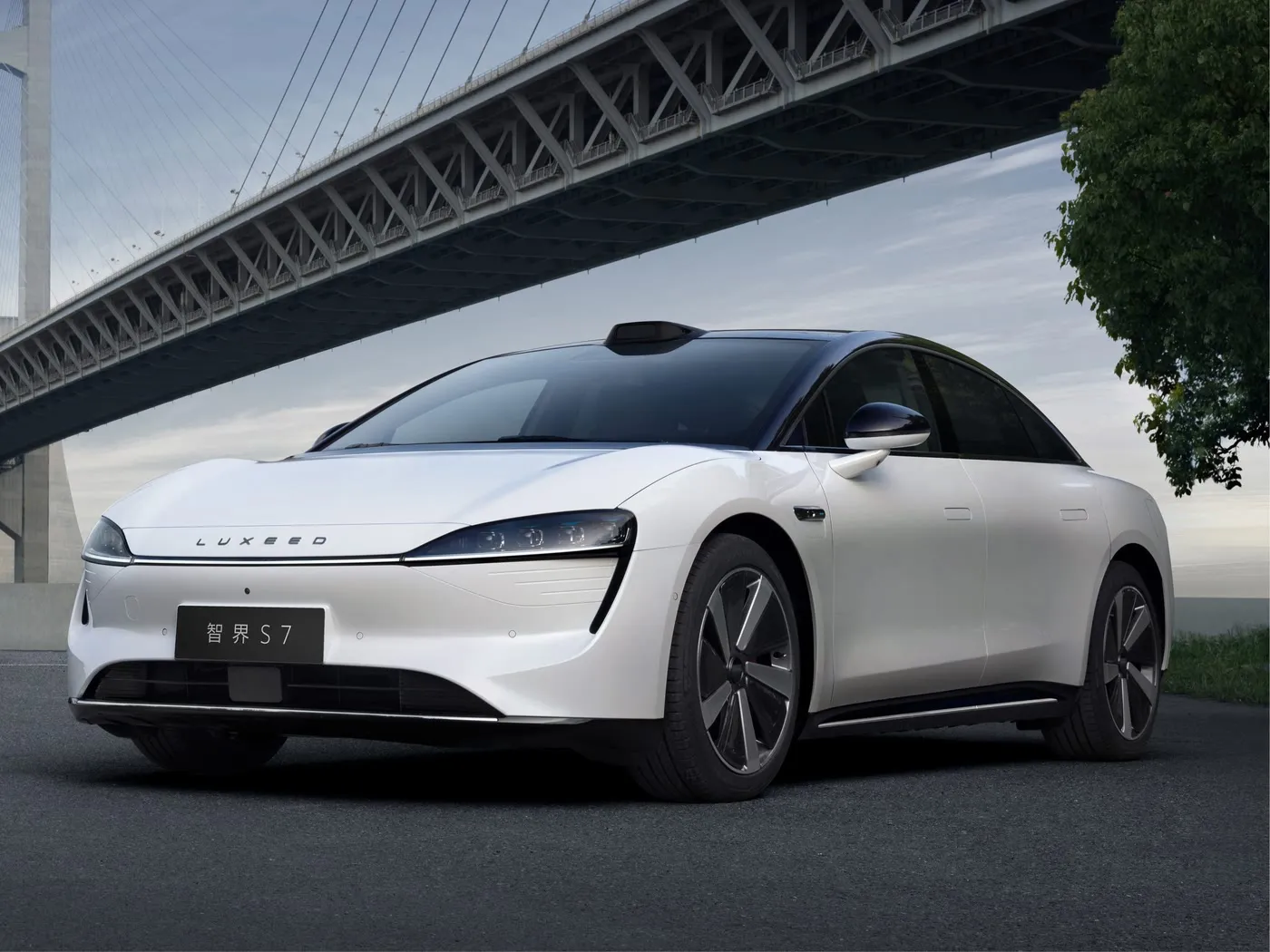 CHERY LUXEED S7 Exeed Luxury Electric New Energy Vehicle with RWD/AWD 4 Doors & 5 Seats
