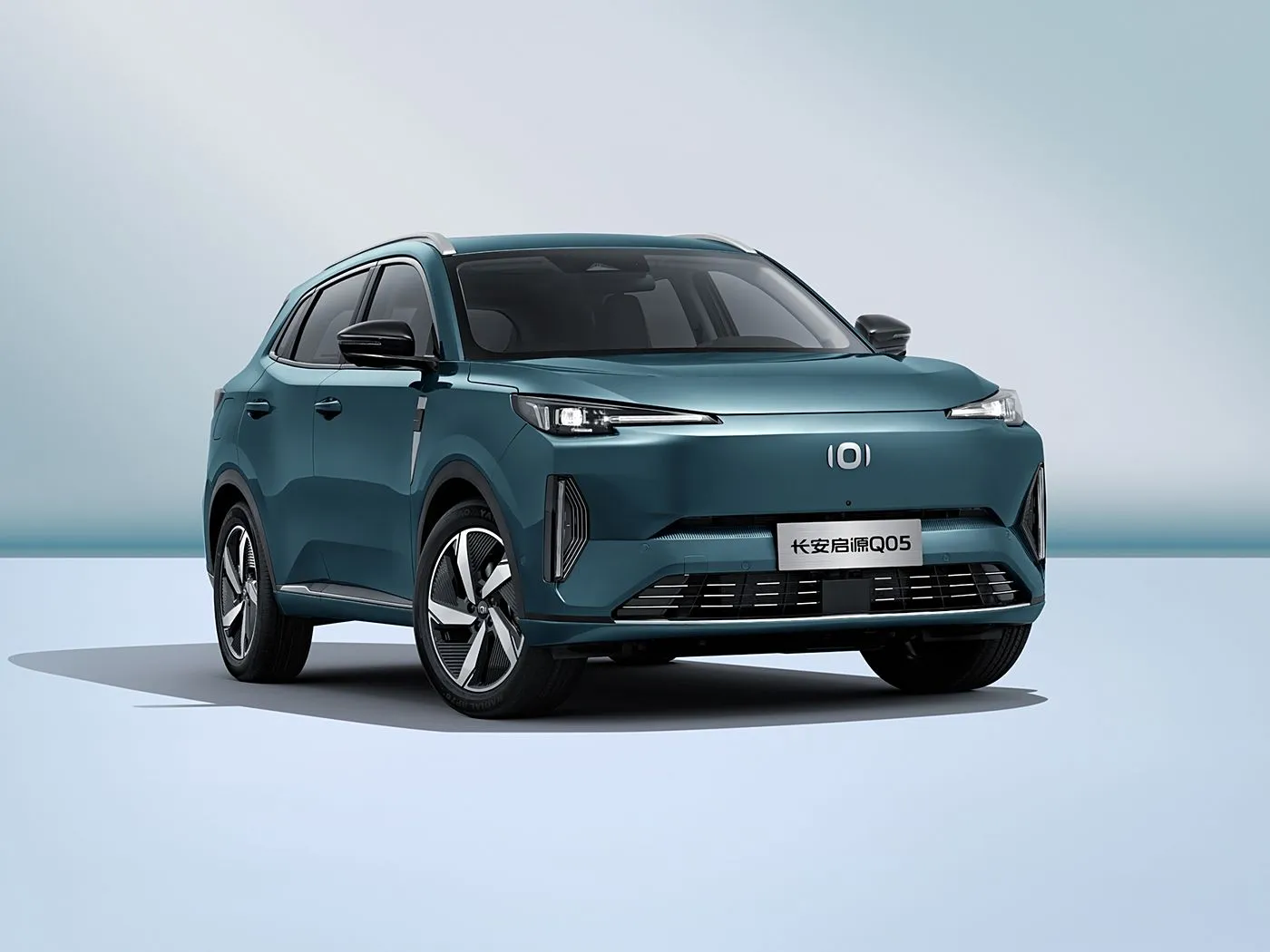 Changan NEVO Q05 Hybrid Electric SUV Long Range Automatic Gearbox 5-Door 5-Seater Leather Interior Left