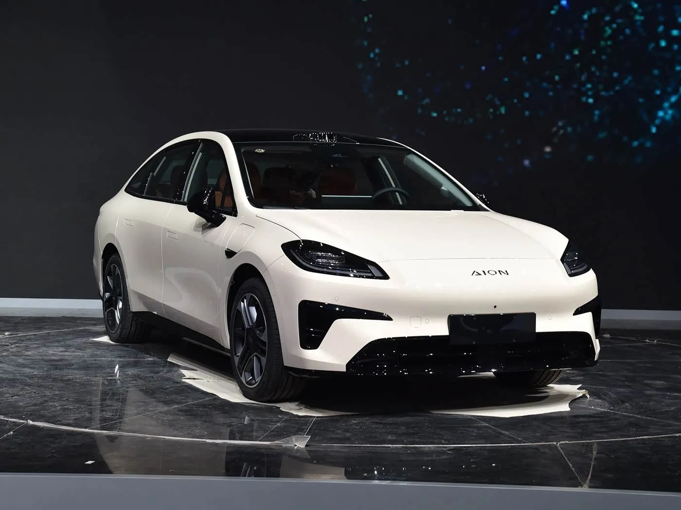 AION RT Electric SUV Left Hand Drive High-Speed EV Auto Gear Box Hybrid Mini Level Sedan New Energy Vehicle for Adults