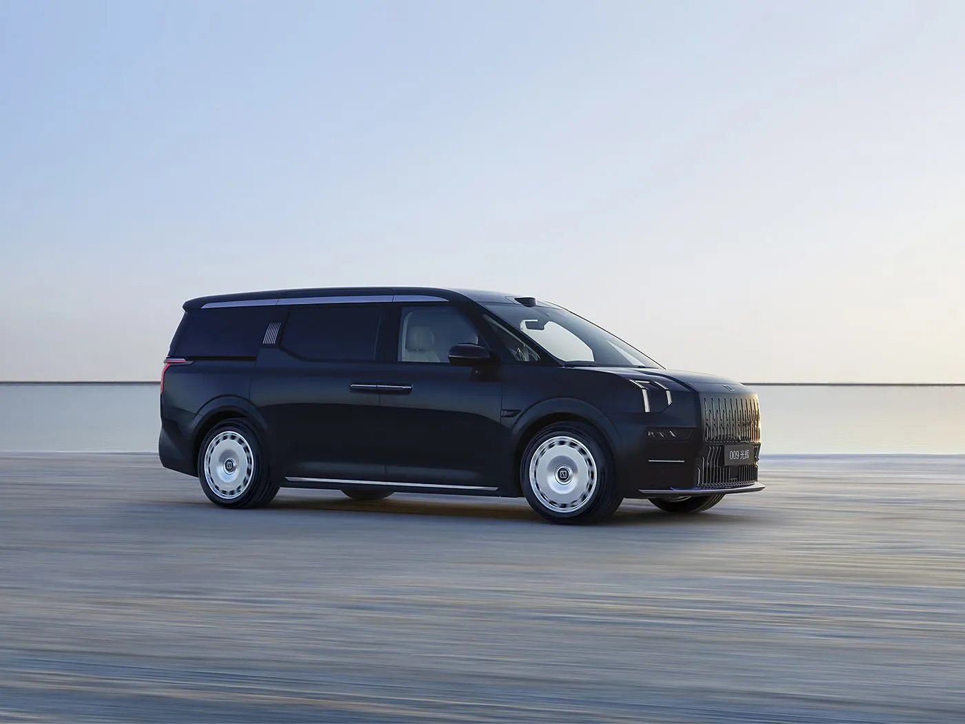 ZEEKR 009 Luxury Large MPV New Energy Pure Electric Ultra-Long Range Limousine High Profile Ultra-Luxurious EV Car Lithium