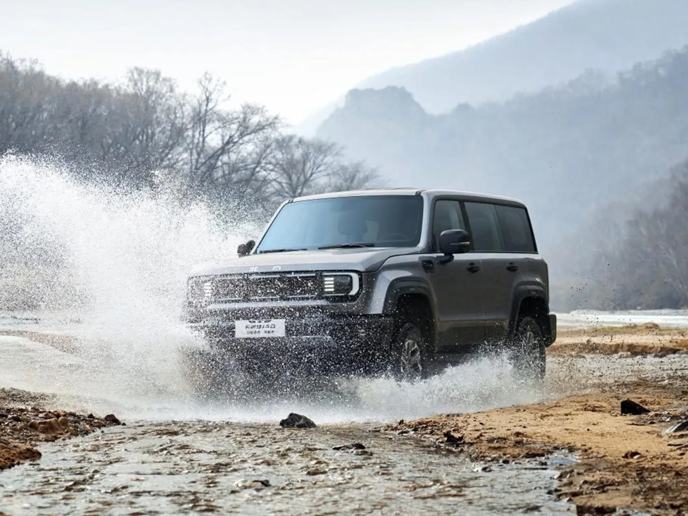 Beijing Off-Road BJ40 Compact SUV 4WD, 85L Tank & Panoramic Camera long Wheelbase