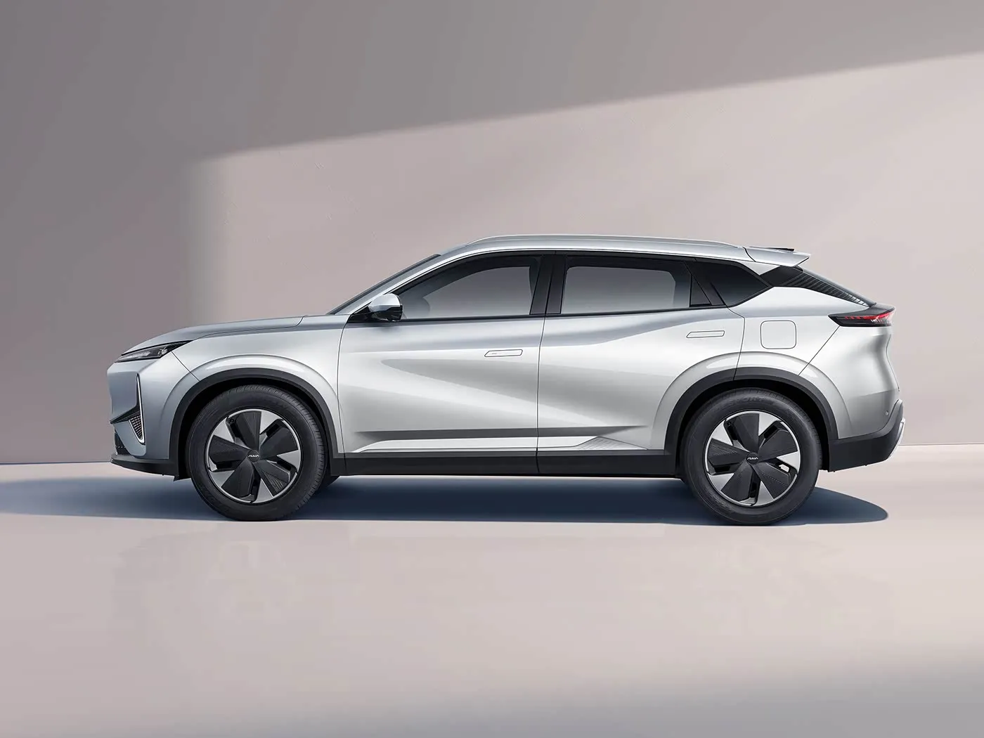 Dongfeng Aeolus L7: EV/PHEV SUV 5-Seat Premium Touches Leather Seats Long range new energy vehicle