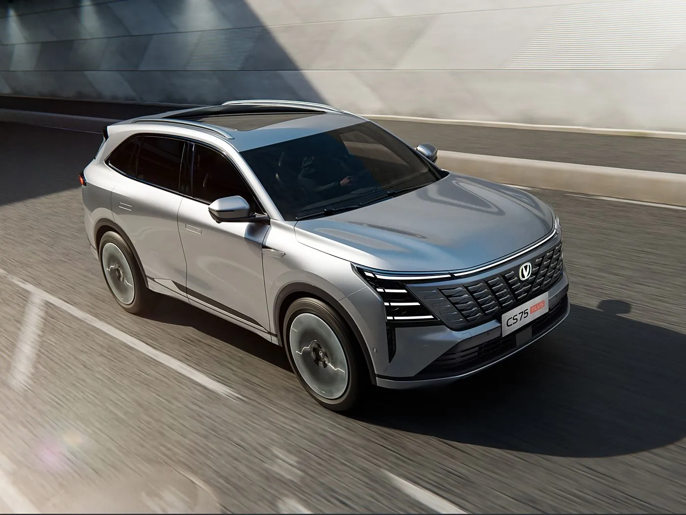 Changan CS75 PLUS 1.5T/2.0T Compact SUV with L2.5 Assist, 15.6" Touchscreen & long wheelbase