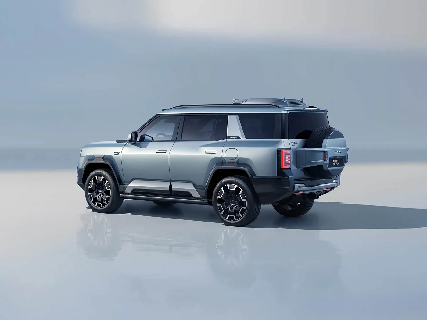 BYD Leopard 8 Luxury PHEV SUV 505HP Advanced Off-Road SUV 2.0T Plug-in Hybrid Electric SUV with Cloud Chassis Technology